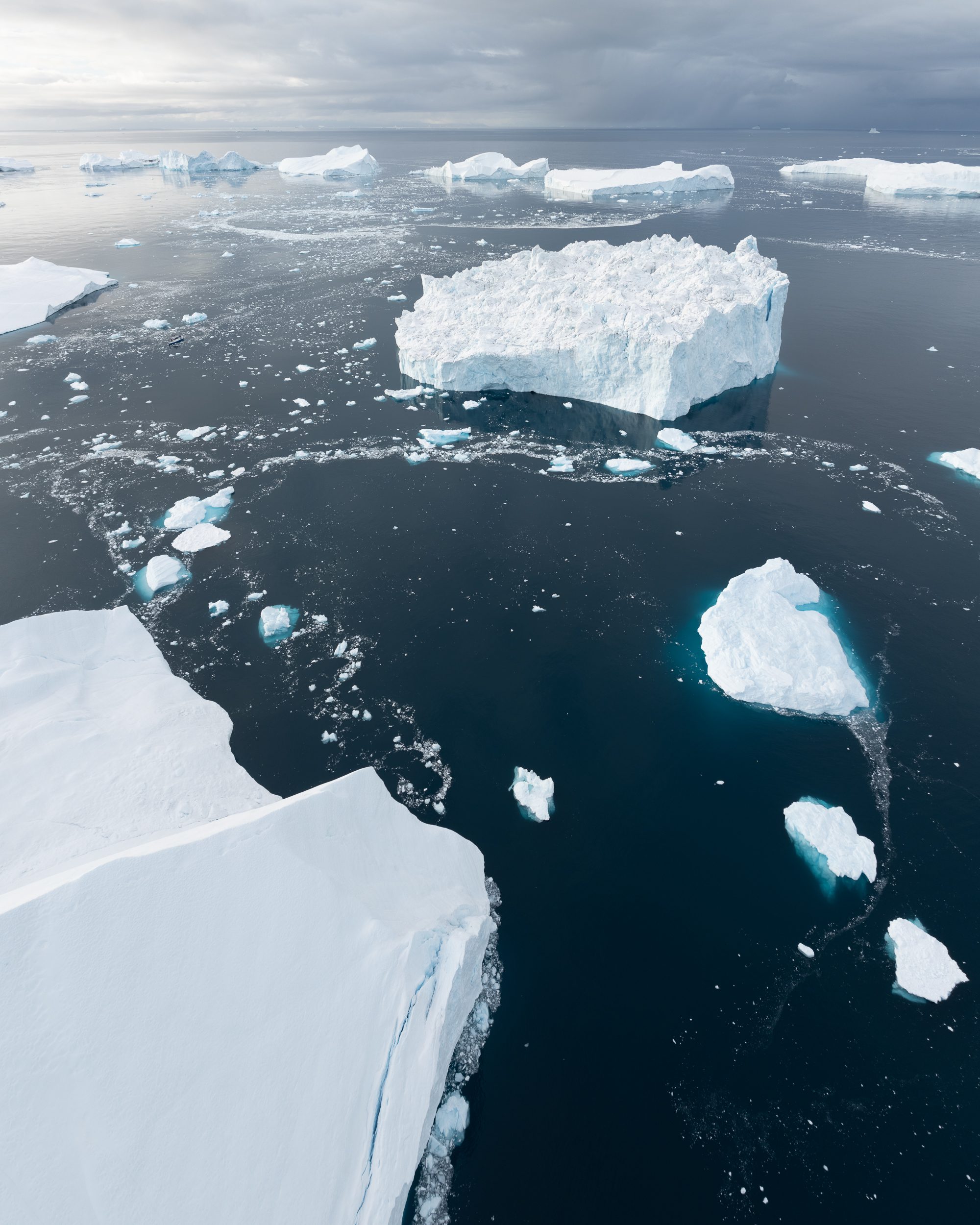 A drone photograph of icebergs